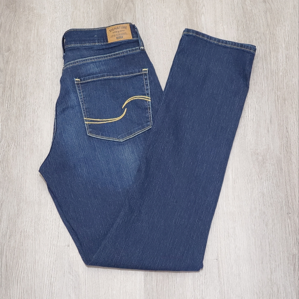 Levi's Signature Gold Curvy Straight Jeans Sz 29